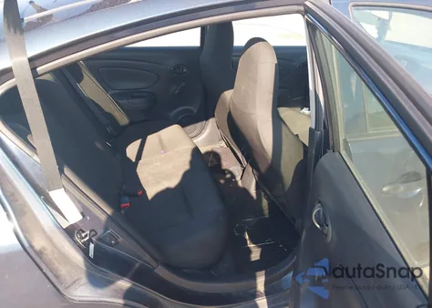 2016 Nissan Versa 1.6 S+ z USA, uszkodzony, nr VIN 3N1CN7AP2GL827095